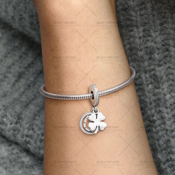 Pandora Lucky Four-Leaf Clover Dangle Charm - Picture 3 of 4